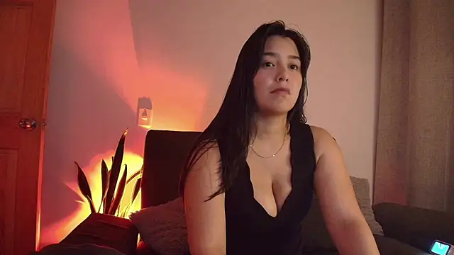 Alyssa and DAngelo online show from 06/17/26, 02:58