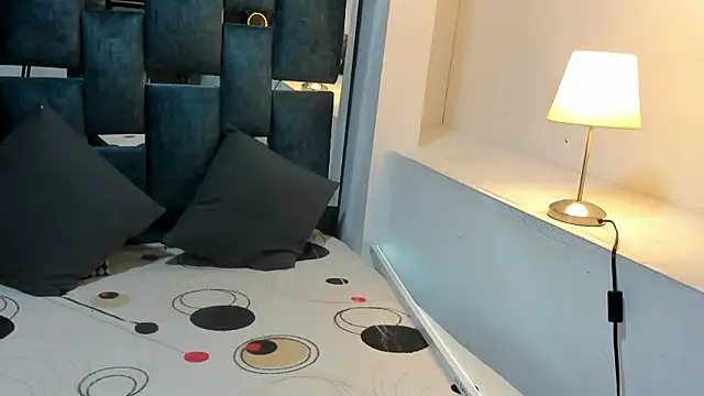 Katerosse2 online show from 04/18/26, 12:31