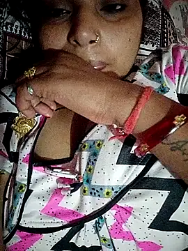 Bebonew1 online show from 04/17/26, 11:57