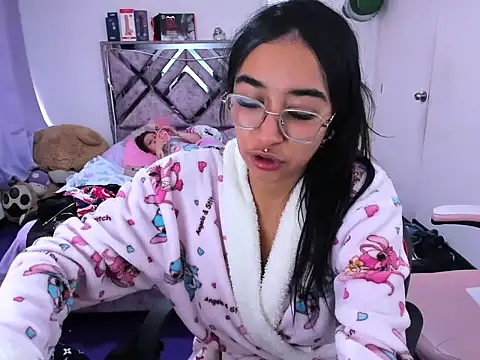 naomi johnson online show from 05/29/26, 06:39