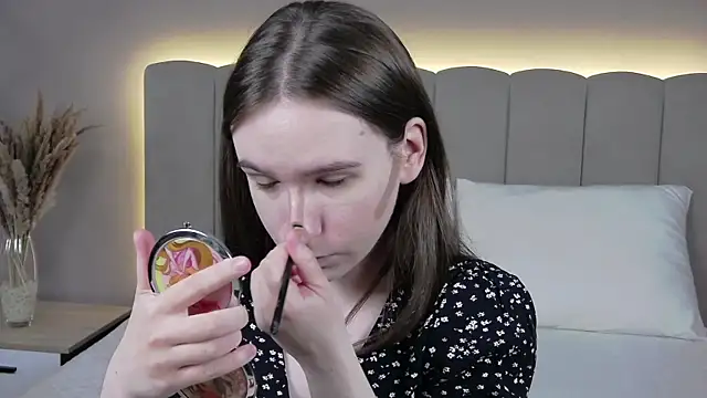 MarliinNova online show from 04/19/26, 04:56