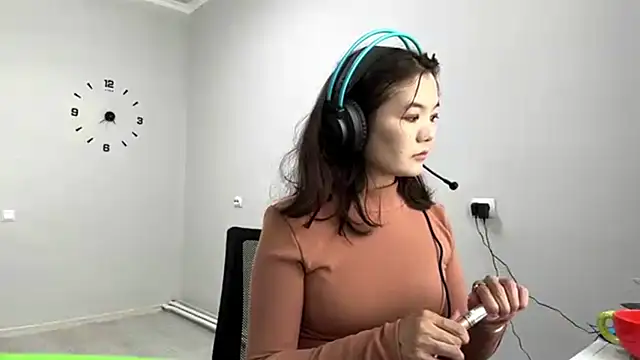 PippiLongstocking online show from 04/17/26, 01:36