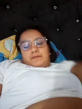 Snapshot of Samanta-42 chatting on 06/18/26, 02:54 Samanta-42 online show from 06/18/26, 02:54
