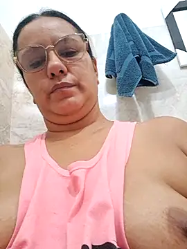 Snapshot of Samanta-42 chatting on 07/05/26, 12:23 Samanta-42 online show from 07/05/26, 12:23