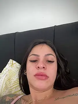 Livia-cortez online show from 04/17/26, 12:19