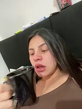 Snapshot of Livia-cortez chatting on 07/18/26, 12:20 Livia-cortez online show from 07/18/26, 12:20
