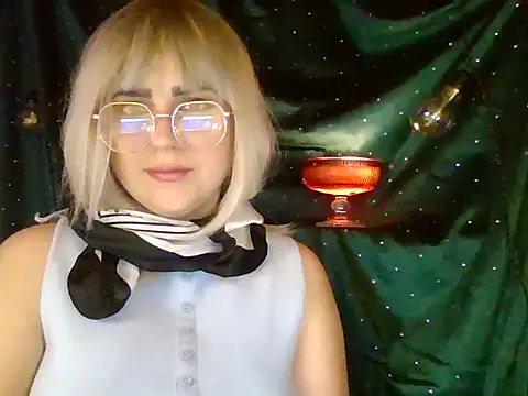 MillaNox online show from 04/17/26, 09:18