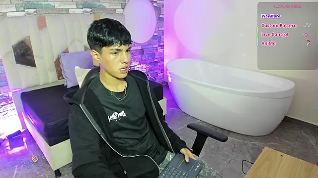 Snapshot of Damian_tay chatting on 05/09/26, 11:37 Damian tay online show from 05/09/26, 11:37