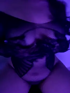 bitch sexyy online show from 04/17/26, 02:03