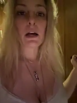 WendyVesper online show from 04/20/26, 04:43