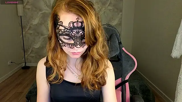 Snapshot of Margo_Kelly chatting on 05/18/26, 03:24 Margo Kelly online show from 05/18/26, 03:24