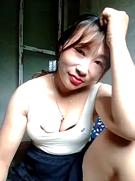 Snapshot of Tieuthu2 chatting on 05/02/26, 03:33 Tieuthu2 online show from 05/02/26, 03:33