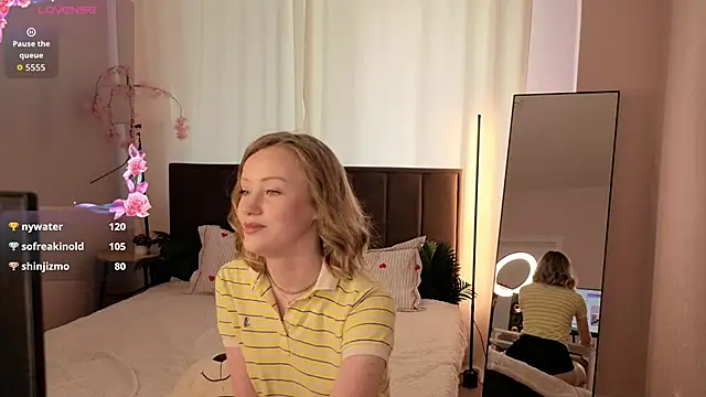EvaHamilton online show from 06/22/26, 03:36