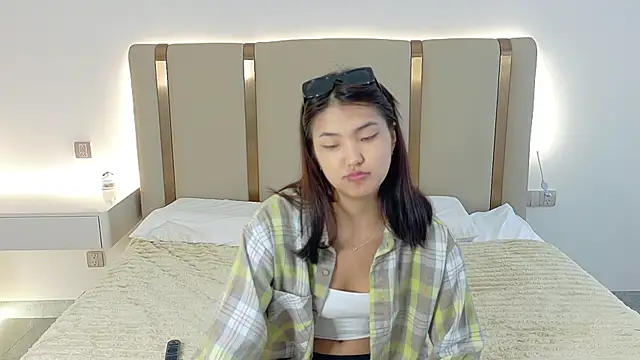 Maiaxoxo online show from 07/05/26, 04:19
