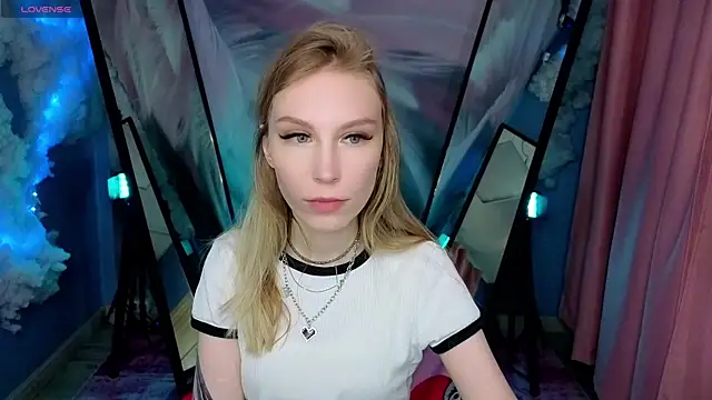 MilaDuales online show from 05/06/26, 05:46