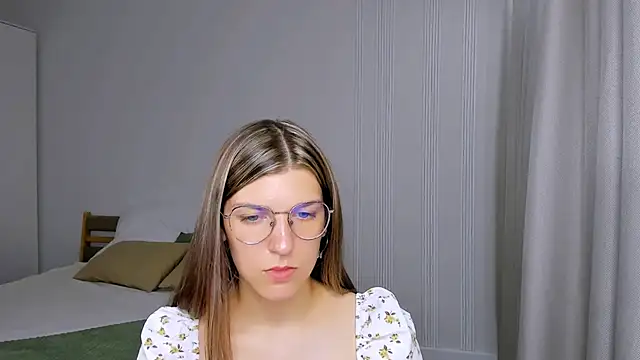 Snapshot of AnnaThorne chatting on 05/20/26, 03:24 AnnaThorne online show from 05/20/26, 03:24