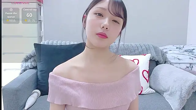 Minamina2 online show from 05/28/26, 03:15