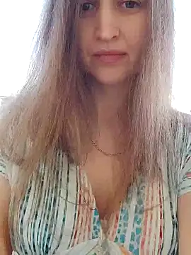 irresistibelle online show from 05/07/26, 11:59
