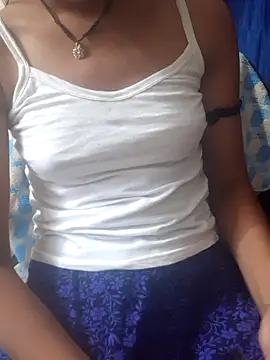 Snapshot of Kamini_rani chatting on 04/25/26, 08:17 Kamini rani online show from 04/25/26, 08:17