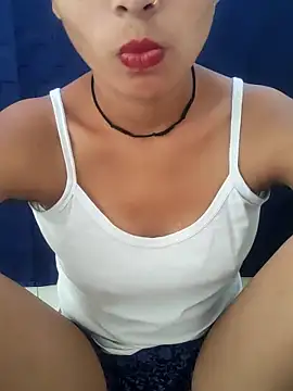 Snapshot of Kamini_rani chatting on 05/07/26, 07:25 Kamini rani online show from 05/07/26, 07:25