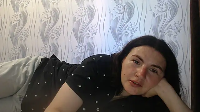 Snapshot of AlinaxJames chatting on 06/29/26, 10:59 AlinaxJames online show from 06/29/26, 10:59