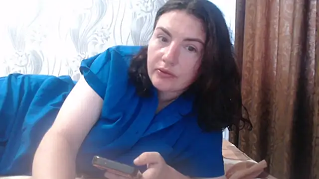 Snapshot of AlinaxJames chatting on 07/03/26, 08:32 AlinaxJames online show from 07/03/26, 08:32