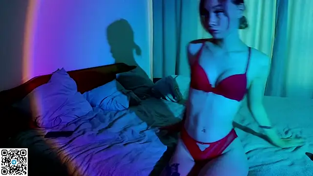 Snapshot of XoXoDuo_ chatting on 07/19/26, 12:53 XoXoDuo online show from 07/19/26, 12:53