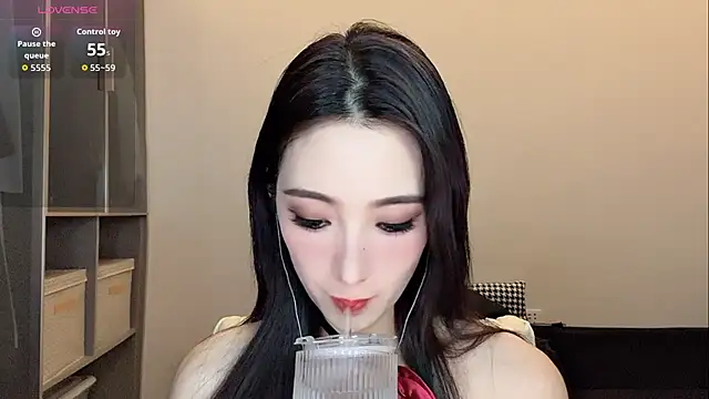 Snapshot of Xixi-mm chatting on 07/17/26, 01:40 Xixi-mm online show from 07/17/26, 01:40