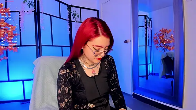 Snapshot of zara_rouxx_ chatting on 05/28/26, 01:19 zara rouxx online show from 05/28/26, 01:19