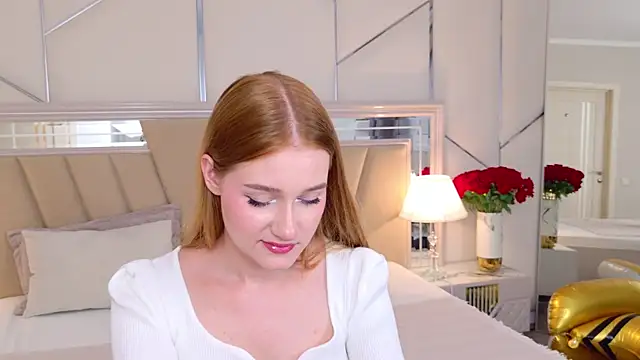EmmiliRosse online show from 07/14/26, 05:29