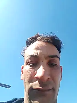 Zoltan223567 online show from 04/18/26, 12:31