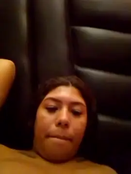 alexayalex29 online show from 05/21/26, 05:03