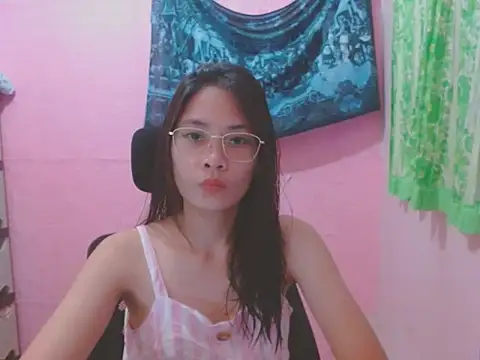 Snapshot of Sweetsexylady19 chatting on 05/10/26, 12:54 Sweetsexylady19 online show from 05/10/26, 12:54