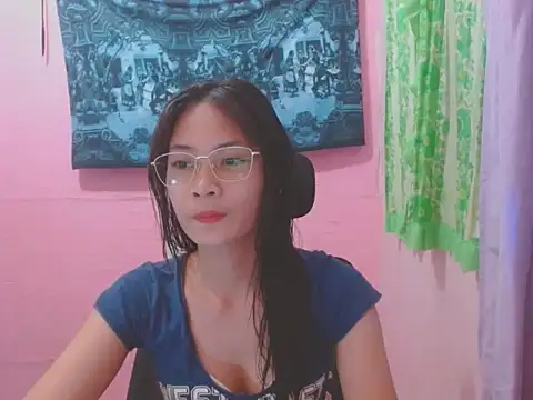 Snapshot of Sweetsexylady19 chatting on 05/23/26, 12:53 Sweetsexylady19 online show from 05/23/26, 12:53