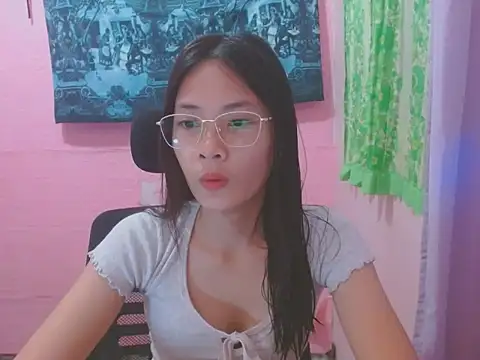 Snapshot of Sweetsexylady19 chatting on 05/30/26, 03:58 Sweetsexylady19 online show from 05/30/26, 03:58