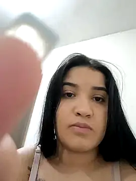 Snapshot of eline01 chatting on 05/09/26, 10:15 eline01 online show from 05/09/26, 10:15
