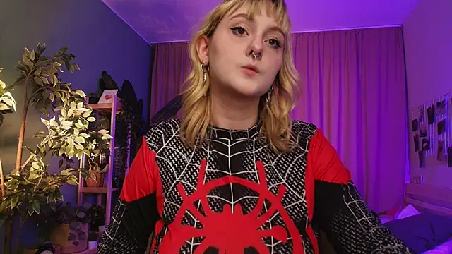 Emma Thomps online show from 05/15/26, 02:02