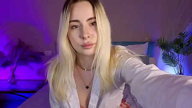 Bella crazyy online show from 04/19/26, 12:48