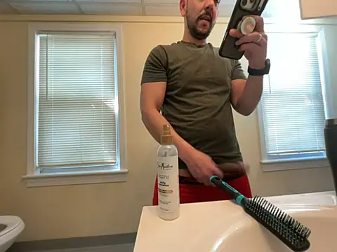 Snapshot of HotStick5 chatting on 05/26/26, 02:24 HotStick5 online show from 05/26/26, 02:24
