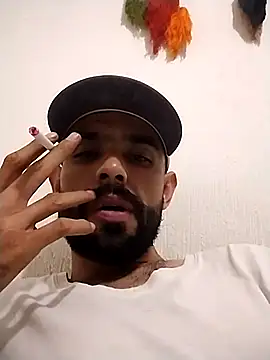 Snapshot of Barbas44420 chatting on 07/16/26, 04:18 Barbas44420 online show from 07/16/26, 04:18