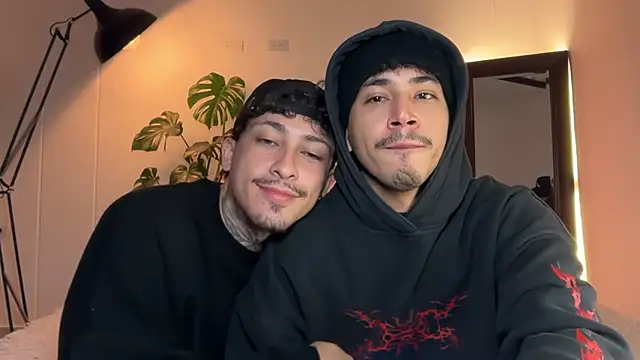 Noah and Steven online show from 05/05/26, 02:19