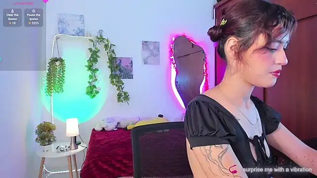 vexa Rosie online show from 05/06/26, 02:08