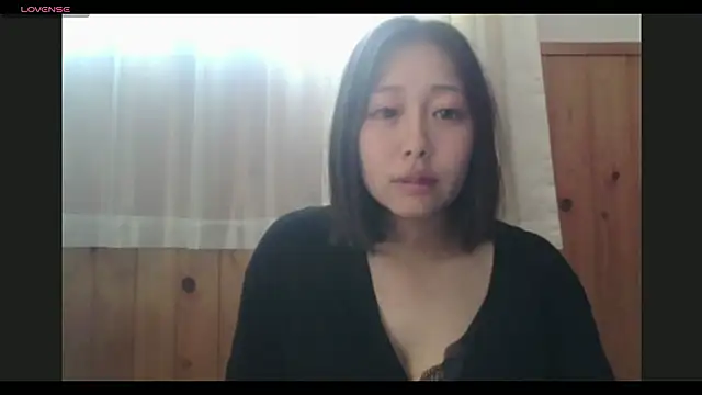 Snapshot of aoi252525 chatting on 05/28/26, 10:40 aoi252525 online show from 05/28/26, 10:40