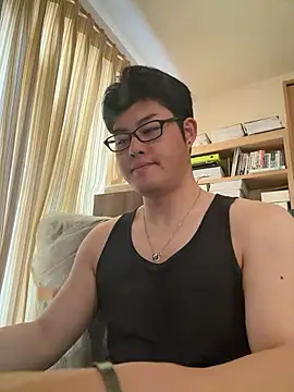 Snapshot of shun_201 chatting on 05/02/26, 03:11 shun 201 online show from 05/02/26, 03:11
