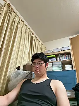 Snapshot of shun_201 chatting on 06/06/26, 02:22 shun 201 online show from 06/06/26, 02:22