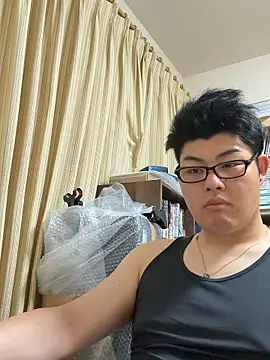Snapshot of shun_201 chatting on 07/11/26, 01:14 shun 201 online show from 07/11/26, 01:14