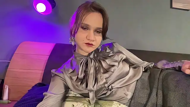 polly-heartbreaker online show from 04/20/26, 07:26