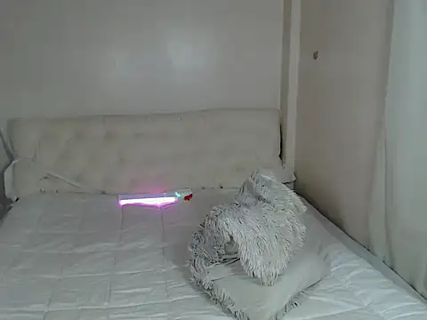 urnaughty paul online show from 07/07/26, 06:47