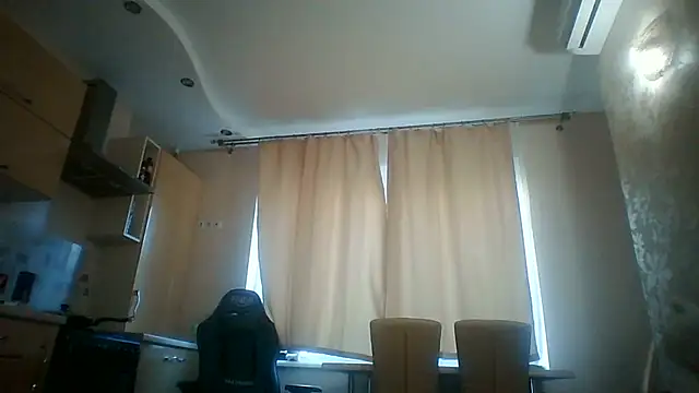 Snapshot of Lisanta chatting on 06/25/26, 03:38 Lisanta online show from 06/25/26, 03:38