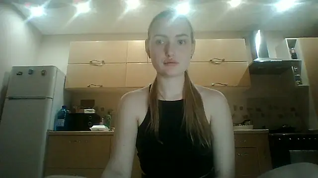 Snapshot of Lisanta chatting on 07/16/26, 06:36 Lisanta online show from 07/16/26, 06:36